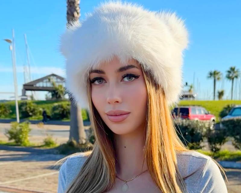 Eva Menta - Wiki, Bio, Career, Family, Boyfriend, Relationships