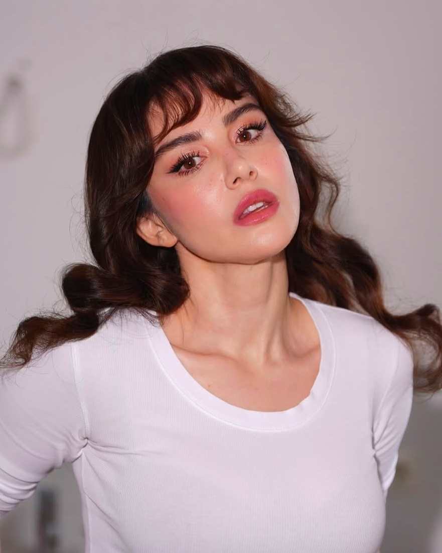 Ozge Gurel - Wiki, Bio, Career, Family, Boyfriend, Relationships