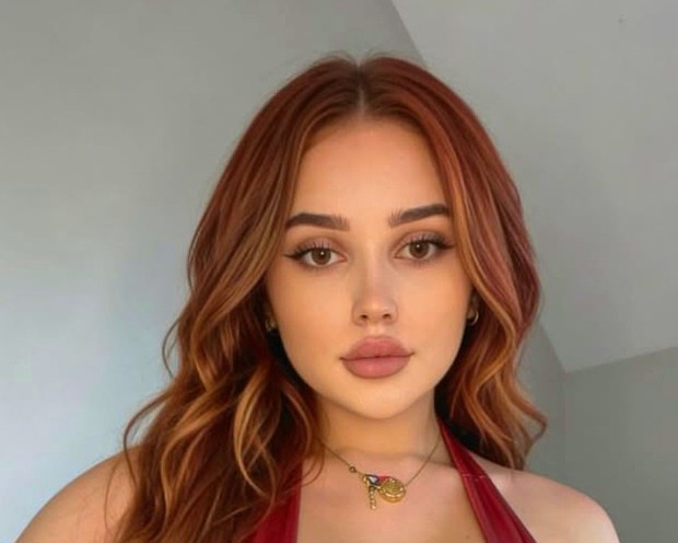 Tayler Hills - Wiki, Bio, Career, Family, Boyfriend, Relationships